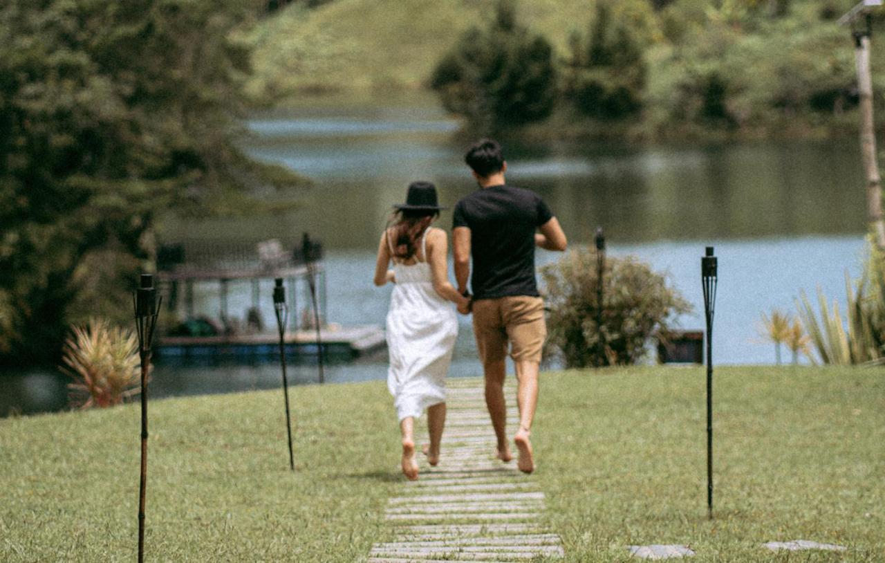 Domus Glamping Guatape Hotel Buitenkant foto
