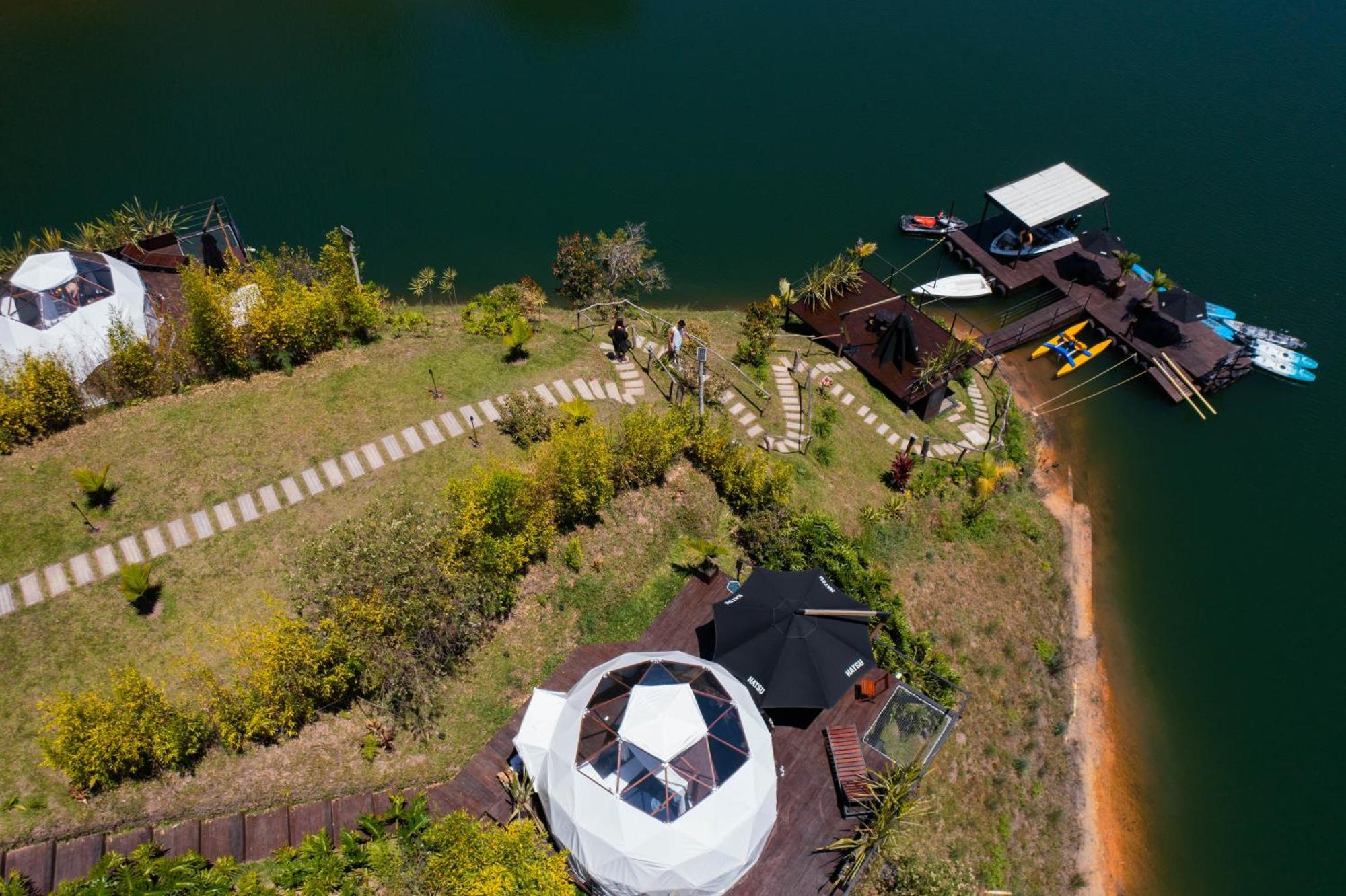Domus Glamping Guatape Hotel Buitenkant foto